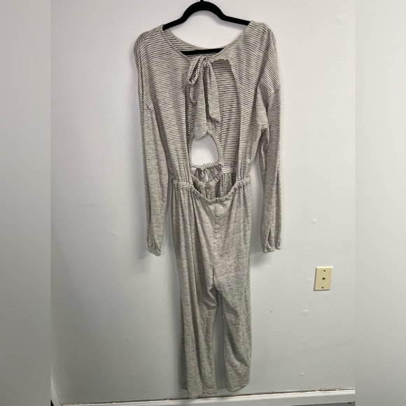 Free People This Is Your Sunday Striped Cutout Jumpsuit Size S Grey/White - Picture 3 of 13